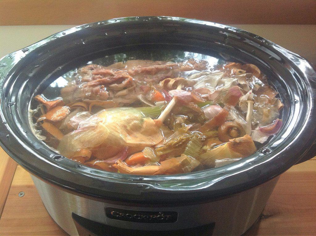 make chicken stock in a crock pot