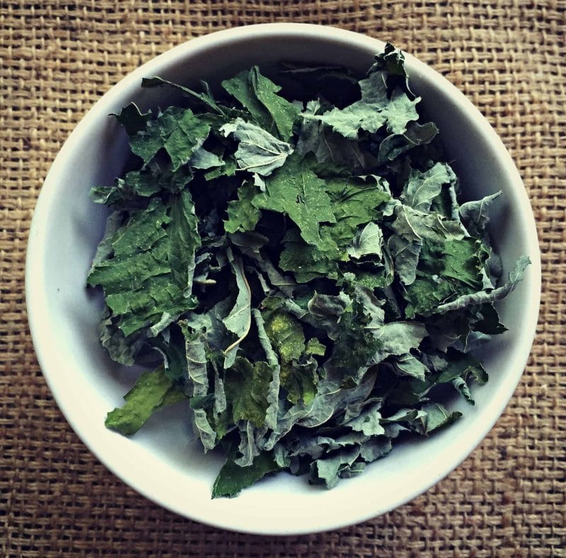 dried crushed raspberry leaf