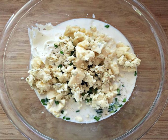 add blue cheese to dressing