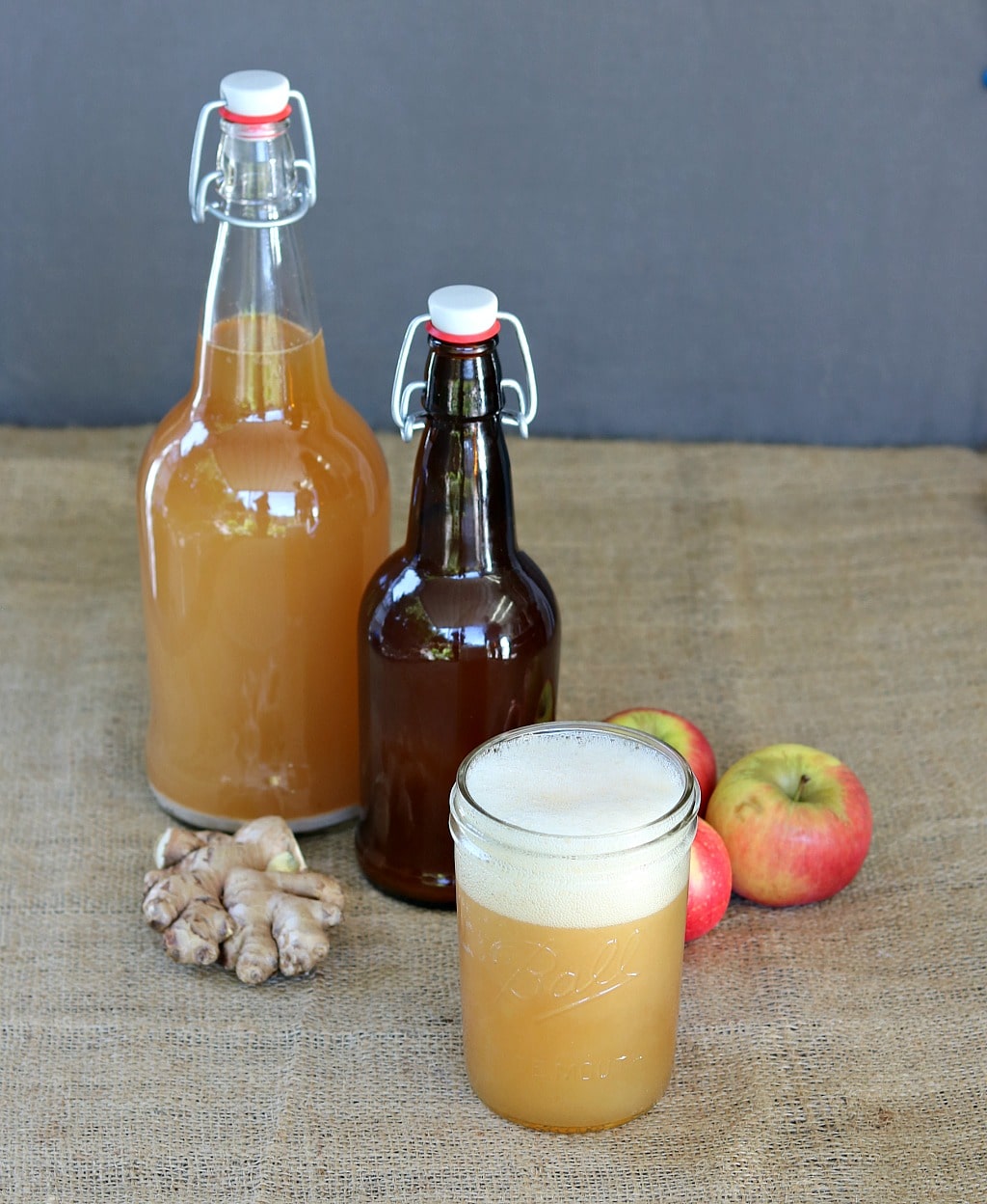 fizzy fermented apple ginger beer in a mason jar